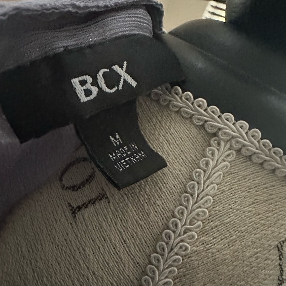 BCX gray top - Picture 3 of 3
